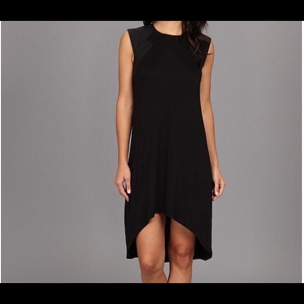 BCBGMaxAzria ‘Demi’ Dress in black